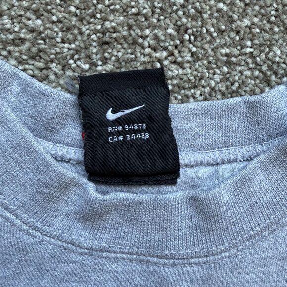 VTG NIKE UNC NORTH CAROLINA FOOTBALL CENTER SWOOSH GRAY CREWNECK SWEATSHIRT M - Picture 4 of 9